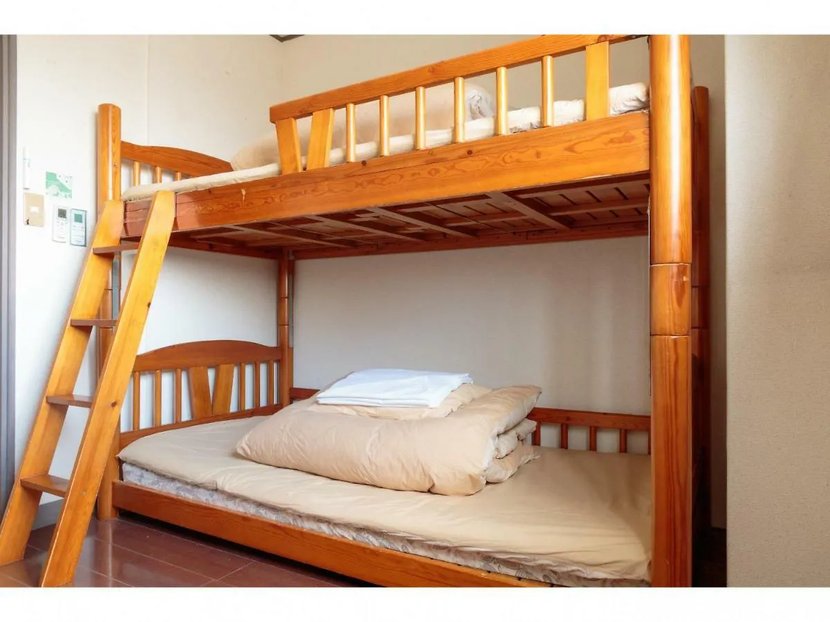 Hostel Jakie są najlepsze hotele w pobliżu lokalizacji Świątynia  Fushimi Inari? Kioto