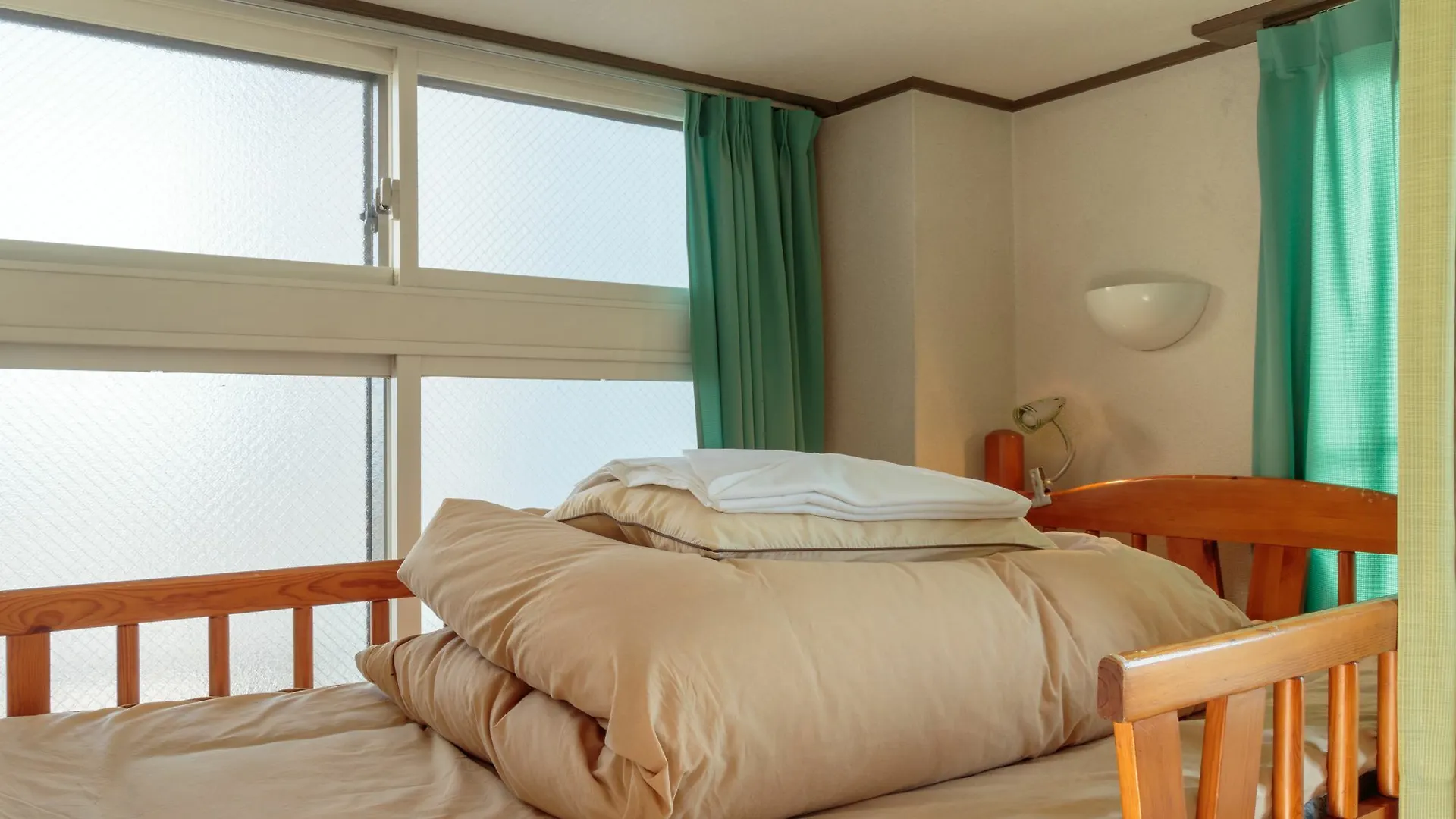 Jakie są najlepsze hotele w pobliżu lokalizacji Świątynia  Fushimi Inari? Kioto Hostel